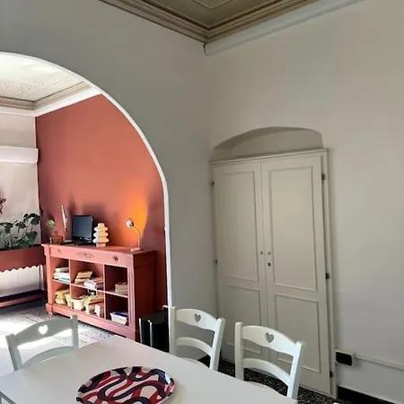 Ampio Storico In Pieno Centro Apartamento Camogli