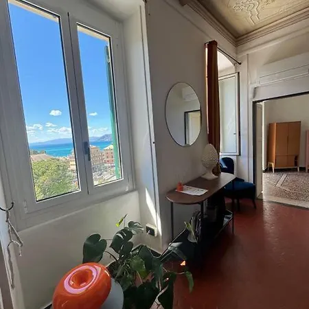 Ampio Storico In Pieno Centro *