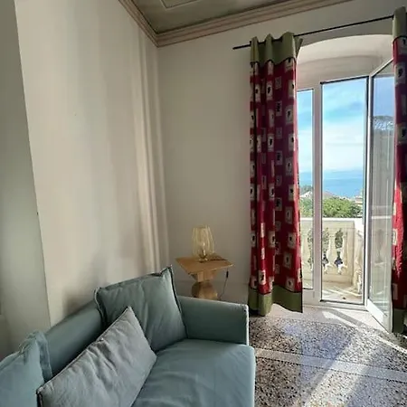 Apartman Ampio Storico In Pieno Centro *