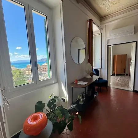 Apartamento Ampio Storico In Pieno Centro